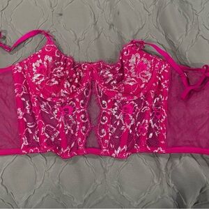 Victoria's Secret Pink Lace Bra with Sweetheart Neckline